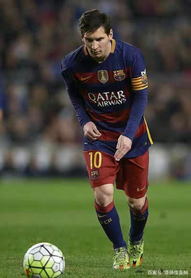 扎戈：托蒂睡觉打呼噜还说梦话；吐西蒙尼口水是因他故意挑衅