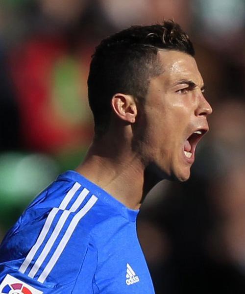 关键回合出现三次攻防转换