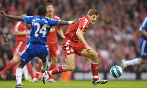 自23年2月梅西绝杀以来，巴黎首次在法甲依靠补时进球取胜